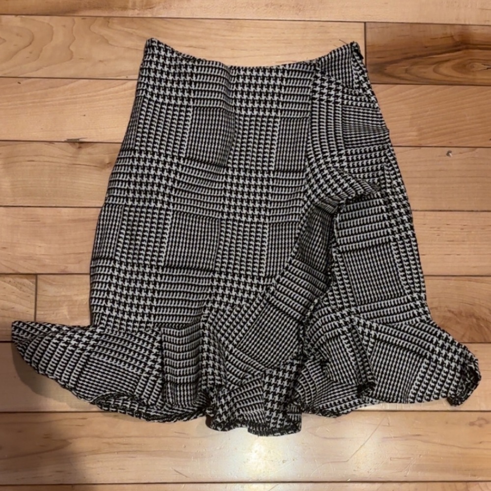 LOVERS AND FRIENDS AFFECTION HOUNDSTOOTH MINI SKIRT